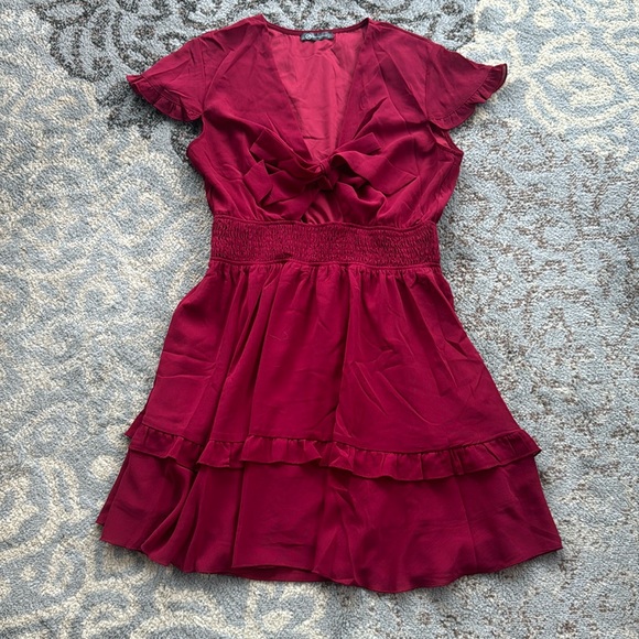 Pretty Garden Tie Front Ruffle Dress Maroon Large - Picture 2 of 8